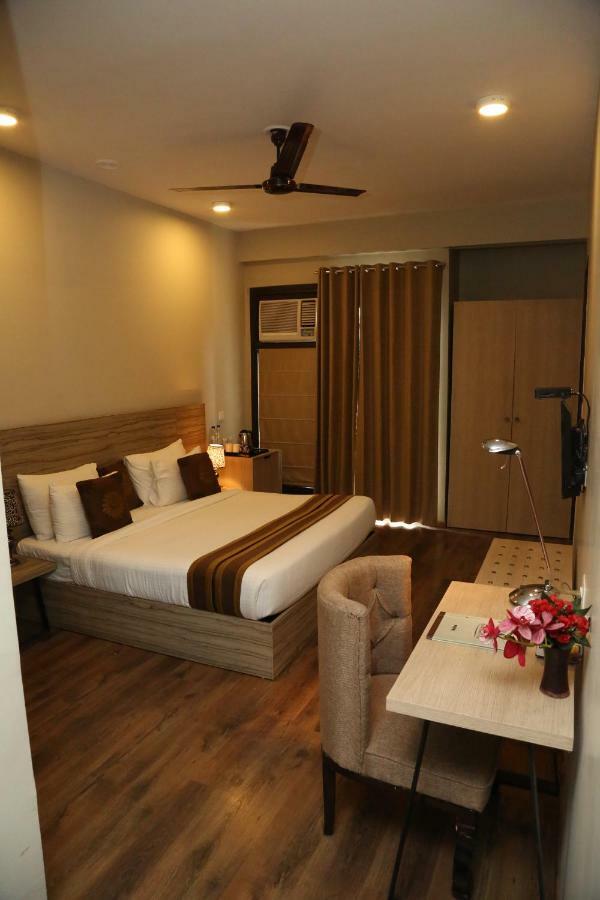 Royal Residence On Sohna Road Delhi  Exterior photo